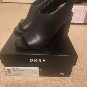 DKNY Women's Black Slingback Heels